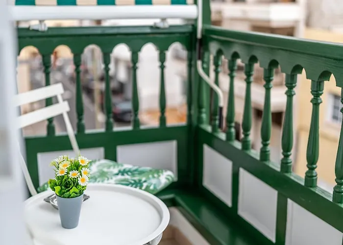 Apartamento En Barrio Tipico: Experiencia Local.