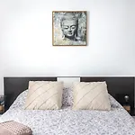 Apartamento En Barrio Tipico: Experiencia Local. * 아데제