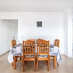 Apartamento En Barrio Tipico: Experiencia Local. *