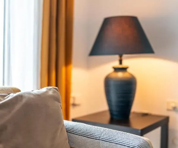 Apartamento En Barrio Tipico: Experiencia Local.